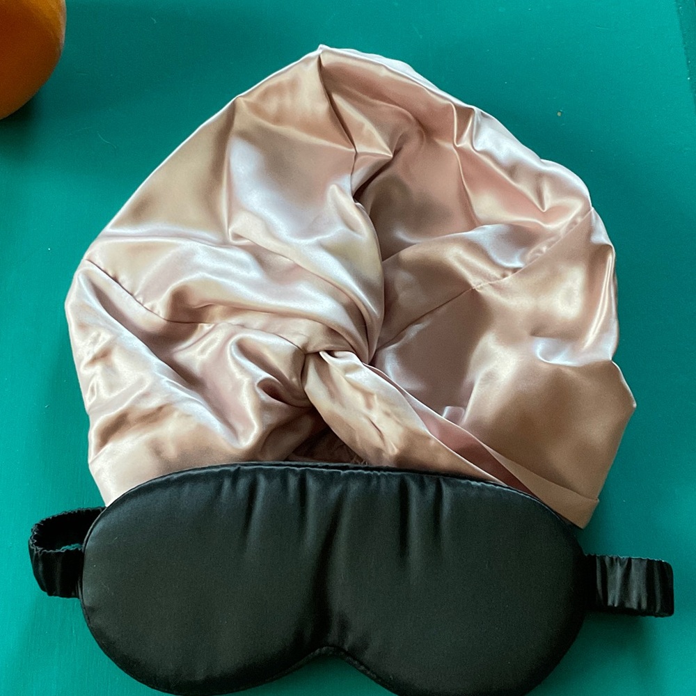 Slip brand Silk Sleep Turban and Contoured Eye Mask Set - Black and Pink